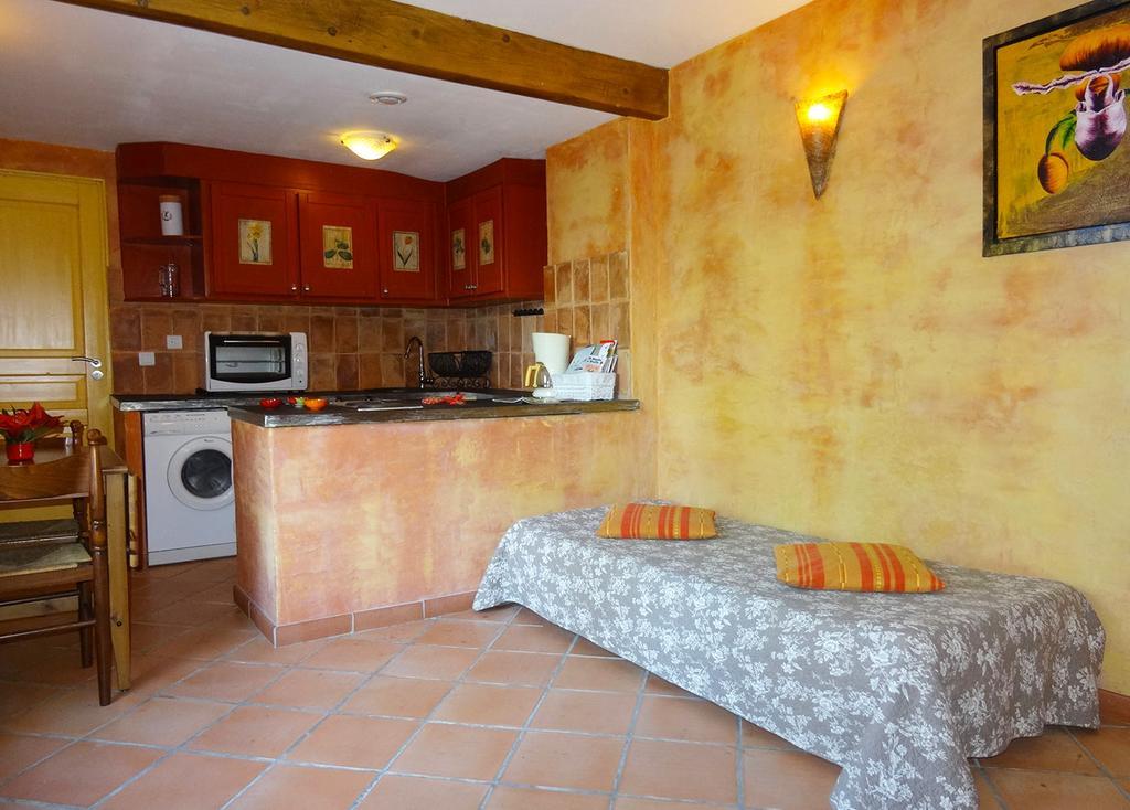 Le Mas De Pie Caud Rognes Exterior photo
